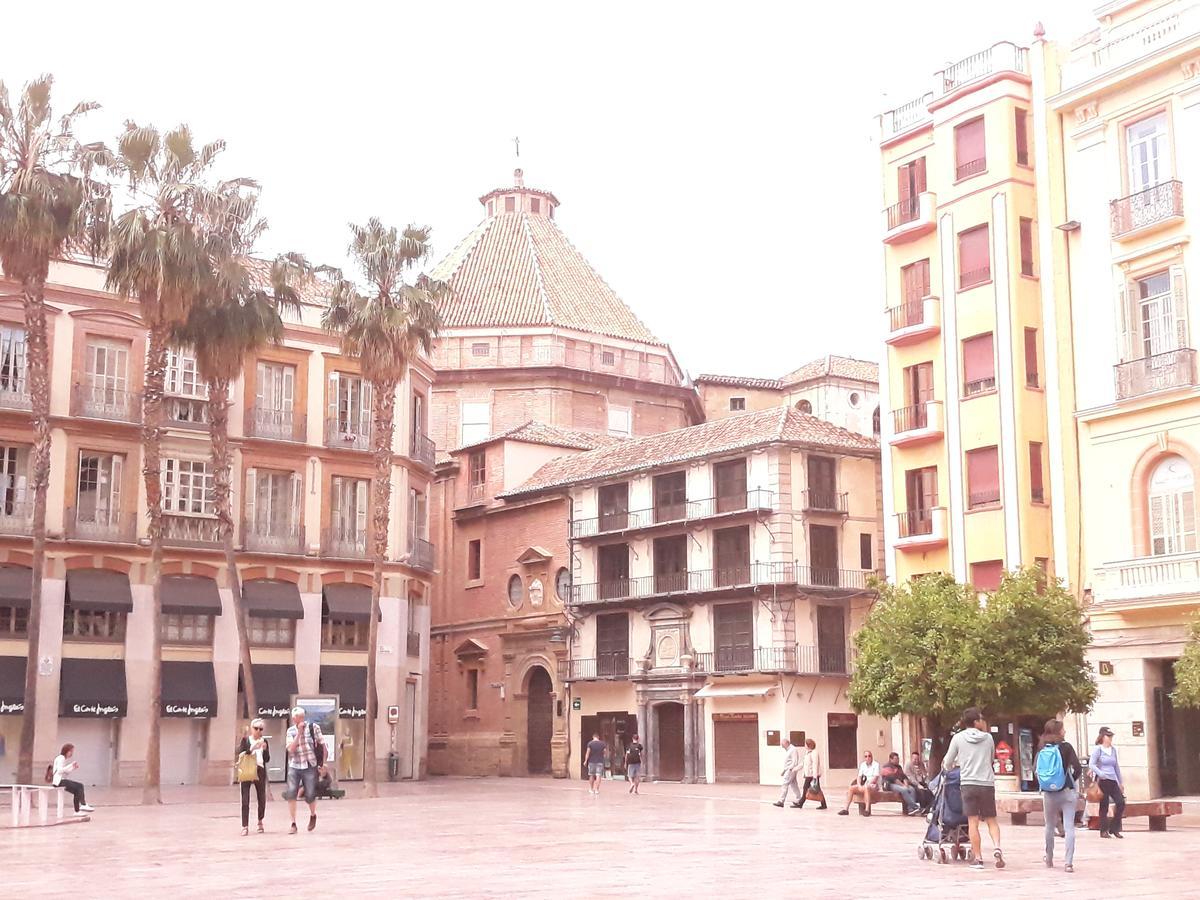 Stay Home & Away In The Heart Of Historical Town Of Malaga Zewnętrze zdjęcie