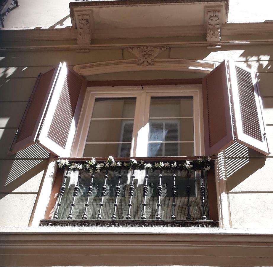 Stay Home & Away In The Heart Of Historical Town Of Malaga Zewnętrze zdjęcie
